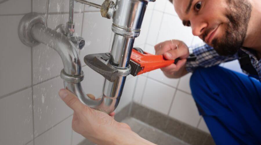 Professional same day plumber services in Golden Eagle, IL